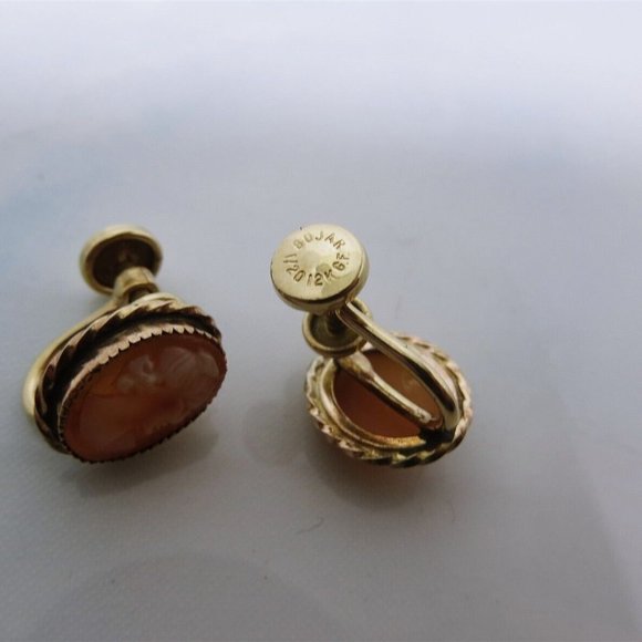 Pleasing Vintage 12K Gold Filled Carved Shell Cameo Screw-Back Earrings By BOJAR - Picture 4 of 6